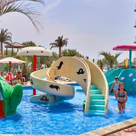 Alezzi Summer Premium - Pool & Alezzi * Năvodari