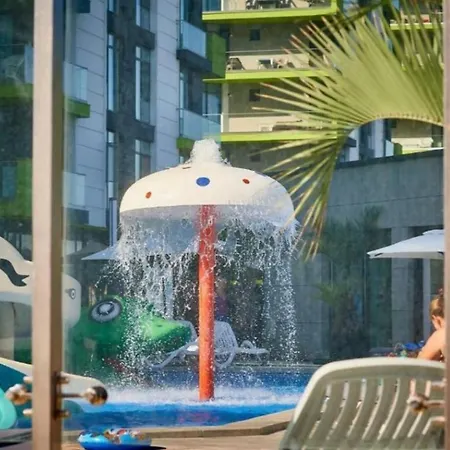 Alezzi Summer Premium - Pool & Alezzi * ナボダリ